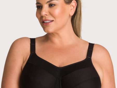 Triumph Triaction Ultra Underwired Sports Bra - Black on Sale